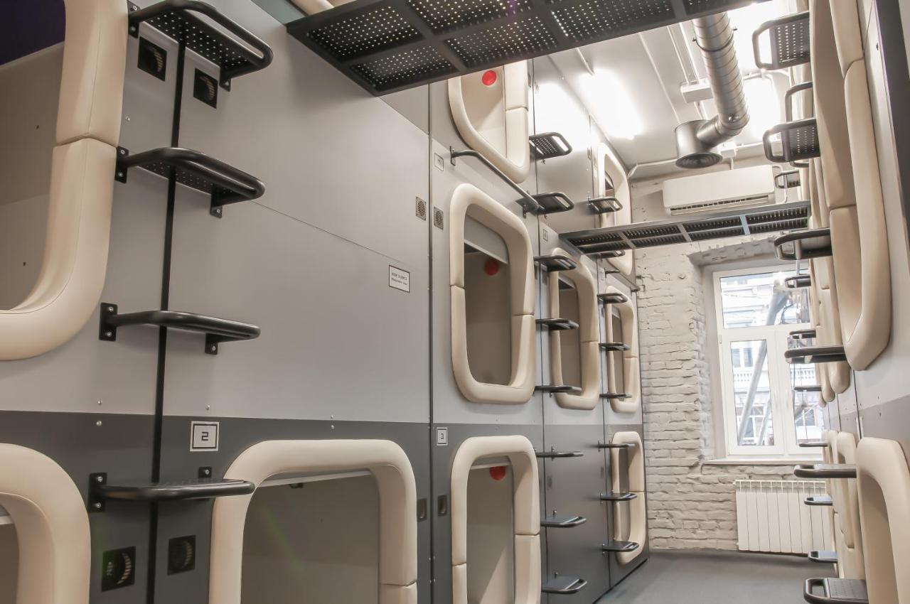 Av-2 Capsule Hotel Kiew Exterior foto